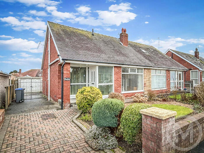 3 Bedroom Semi-Detached Bungalow For Sale In Digham Avenue, Bispham, FY2