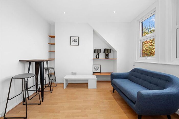 2 Bedroom Flat To Rent In Callcott Road, London, NW6