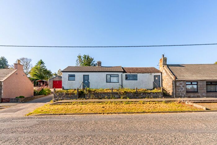 1 Bedroom Detached House For Sale In High Street, New Pitsligo, AB43