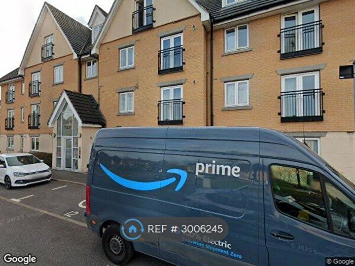 1 Bedroom Flat To Rent In Datchet House, Hounslow, TW4