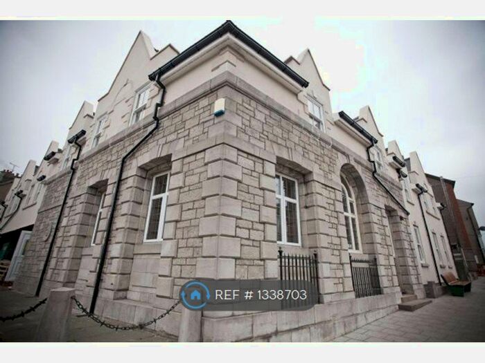 2 Bedroom Flat To Rent In Glyn Y Marl Road, Llandudno Junction, LL31