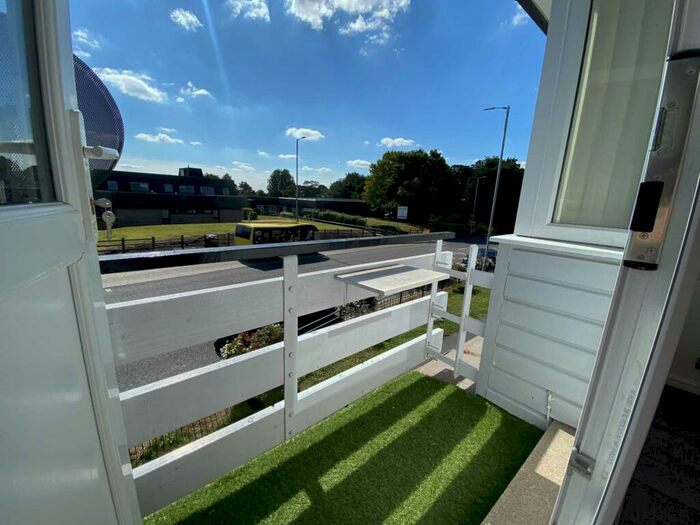2 Bedroom Apartment To Rent In Westway, Liverpool, L31