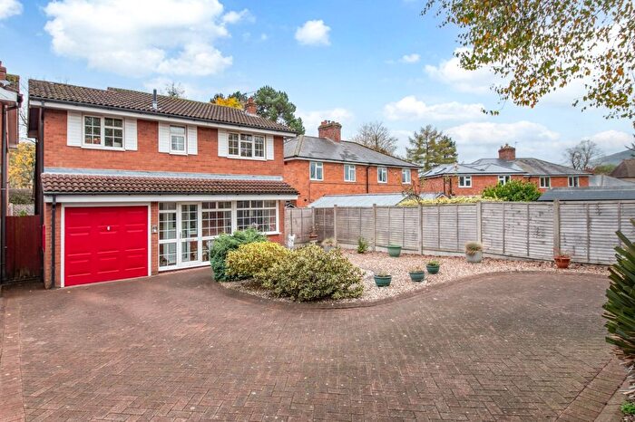 3 Bedroom Detached House For Sale In Roman Way, Bromsgrove, Worcestershire, B61