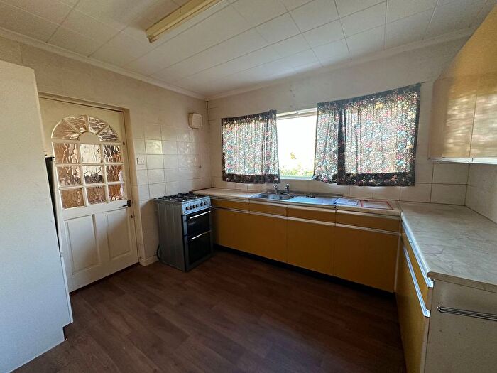 2 Bedroom Semi-Detached Bungalow For Sale In Golden Park Avenue, Torquay, TQ2