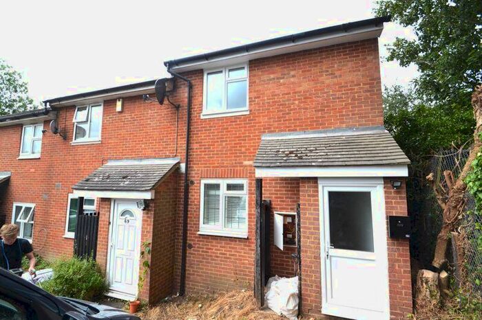 1 Bedroom Flat To Rent In Doveney Close, St Mary Cray, Orpington, Orpington, BR5