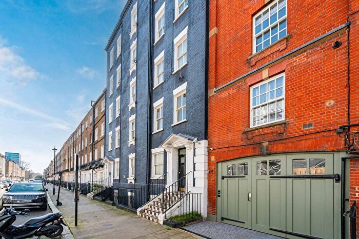 2 Bedroom Flat To Rent In Balcombe Street, Marylebone, London, NW1