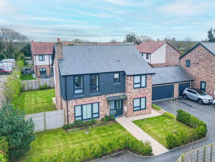 4 Bedroom Detached House For Sale In Jane Grove, Wirral, CH63
