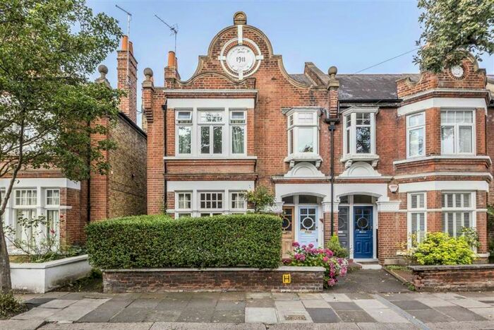 2 Bedroom Flat To Rent In Cowley Road, Mortlake, SW14