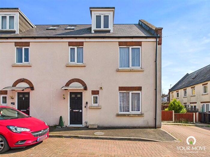 3 Bedroom Semi-Detached House For Sale In Church Street, Margate, Kent, CT9