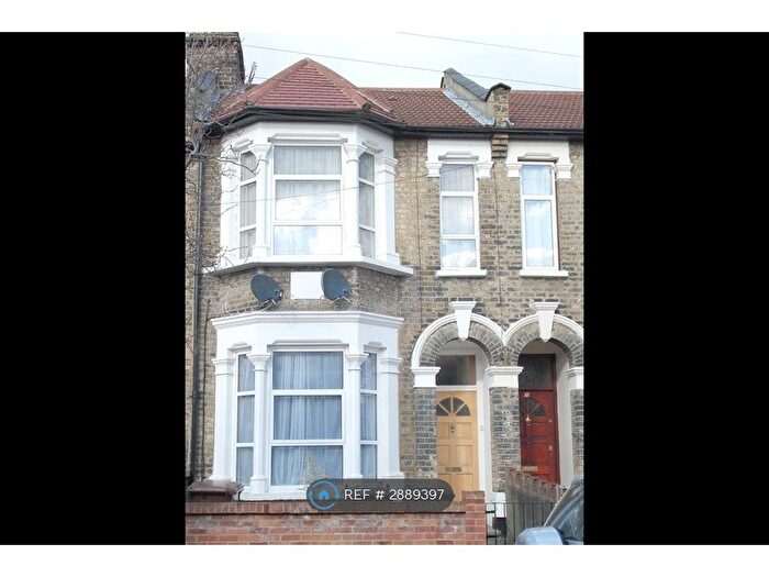 2 Bedroom Flat To Rent In Michael Road, London, E11