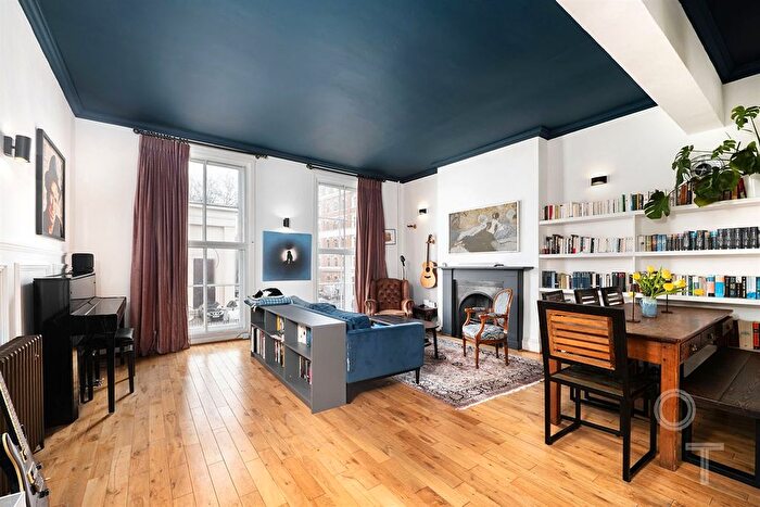 4 Bedroom Maisonette For Sale In Camden Street, Camden, NW1