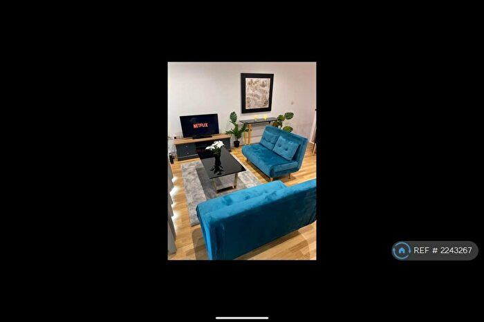 2 Bedroom Flat To Rent In Leeds, Leeds, LS9