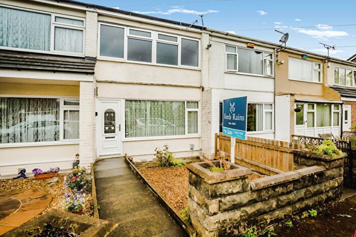 2 Bedroom Terraced House To Rent In Greenfield Avenue, Huddersfield, West Yorkshire, HD3