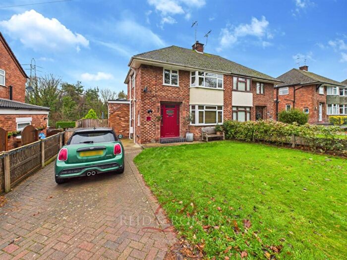 3 Bedroom Semi-Detached House For Sale In Kelserton Road, Connahs Quay, CH5