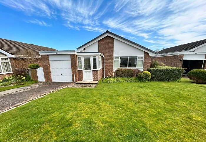 2 Bedroom Semi Detached Bungalow For Sale In Pen Tir, Penrhyn Bay, LL30