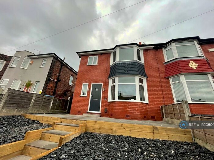3 Bedroom Semi-Detached House To Rent In Burnside Avenue, Salford, M6