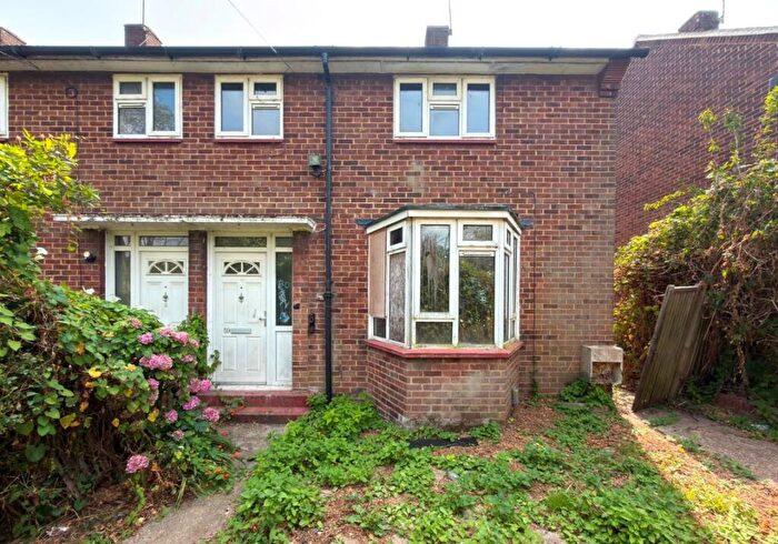 2 Bedroom Terraced House For Sale In Leesons Way, Orpington, Kent, BR5
