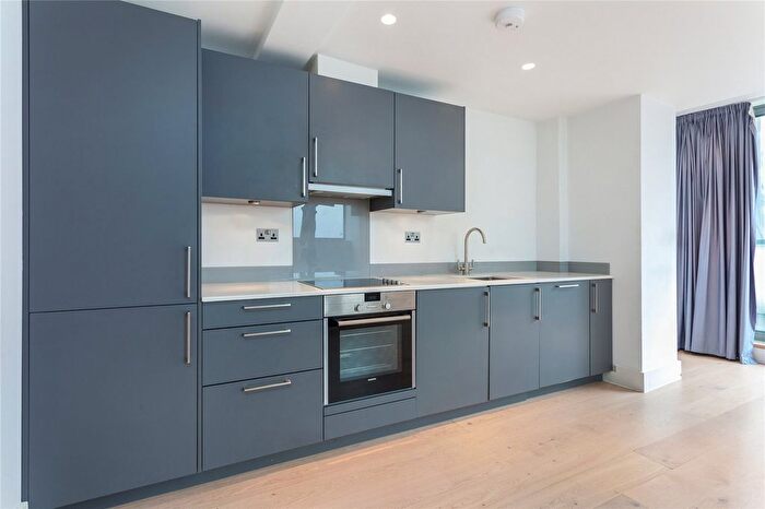 2 Bedroom Flat To Rent In Lexington Street, Soho, W1F