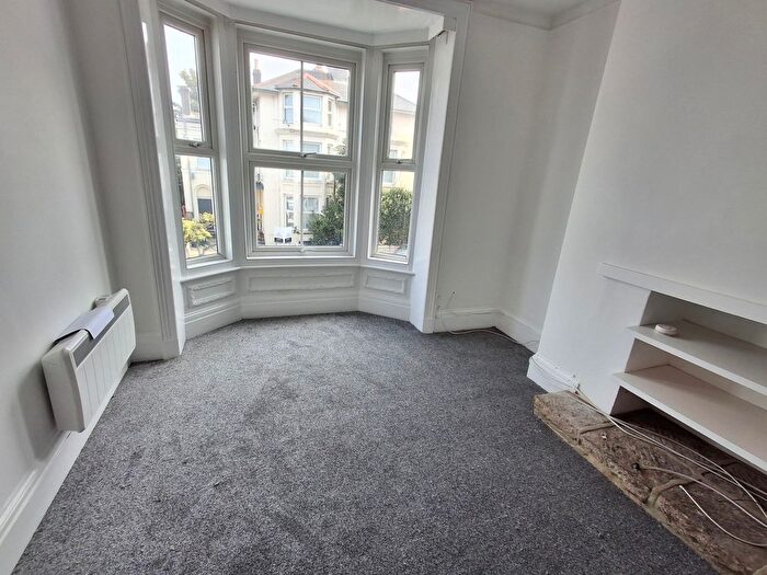 1 Bedroom Flat To Rent In George Street, Ryde, PO33