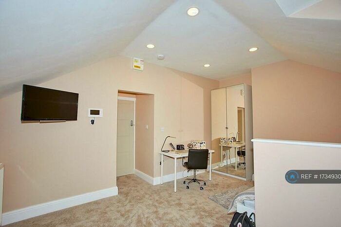 Studio To Rent In Warwick Row, Coventry, CV1