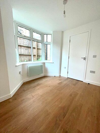 1 Bedroom Flat To Rent In Duckett Road, London, N4