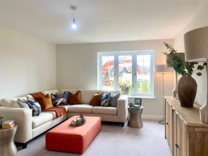 3 Bedroom Detached House For Sale In Tower House Farm, The Street, Mortimer, Reading, RG7