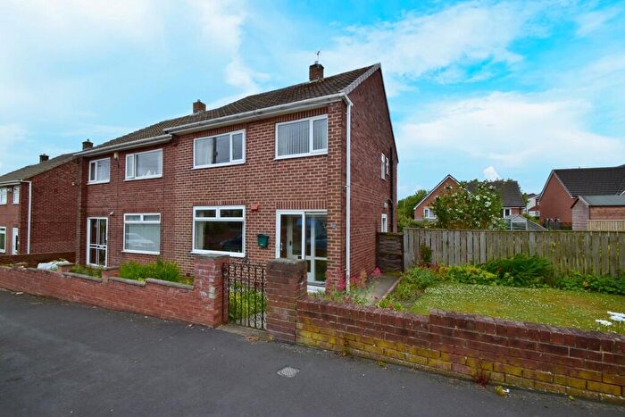 3 Bedroom Semi-Detached House For Sale In Kyo Road, Catchgate, Stanley, DH9
