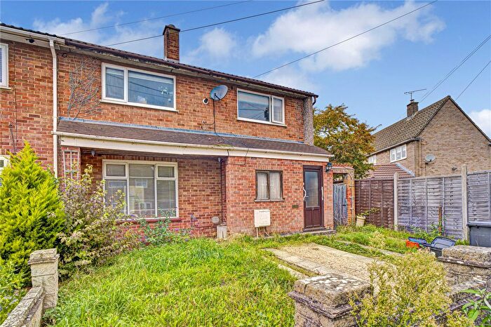 3 Bedroom Semi-Detached House For Sale In Radstock Avenue, Swindon, Wiltshire, SN3