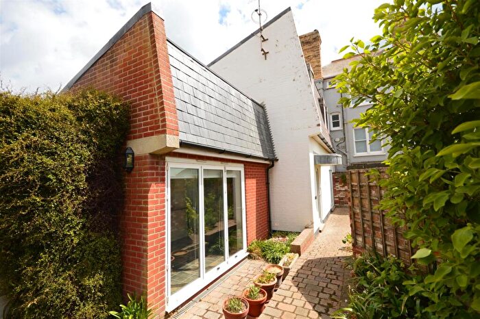2 Bedroom Semi Detached House To Rent In Southwold, IP18