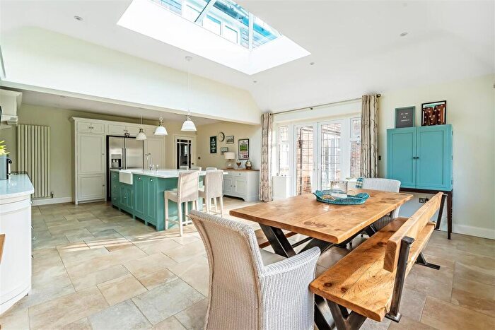 5 Bedroom House For Sale In Agates Lane, Ashtead, KT21