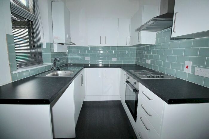 3 Bedroom Terraced House To Rent In Blackburn Road, Darwen, BB3