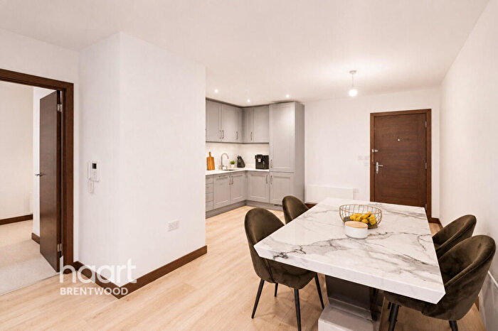 1 Bedroom Flat For Sale In William Hunter House, Brentwood, CM14