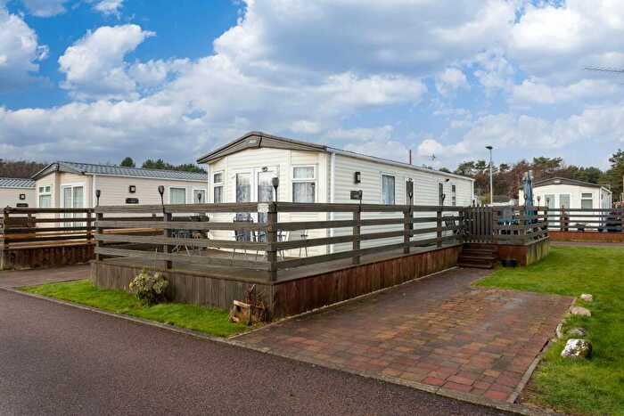 2 Bedroom Mobile Home For Sale In Annsmuir Caravan Park Annsmuir Caravan Park, Ladybank, Cupar, KY15