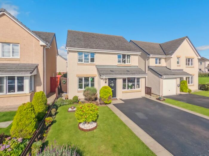 4 Bedroom Detached House For Sale In Orchard Way, Inchture, Perthshire, PH14