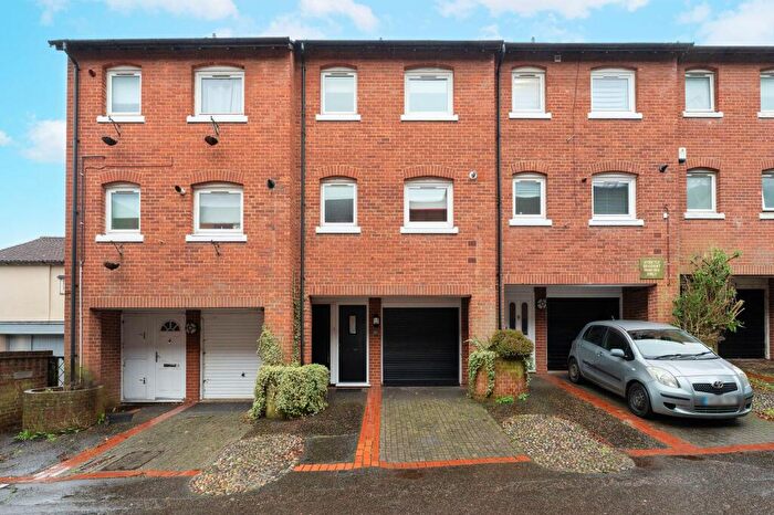 3 Bedroom Town House For Sale In Ten Bell Lane, Norwich, NR2
