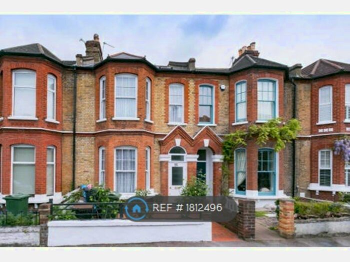 2 Bedroom Terraced House To Rent In Sunnycroft Road, Hounslow, TW3