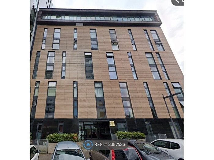 1 Bedroom Flat To Rent In Castlebank Place, Glasgow, G11