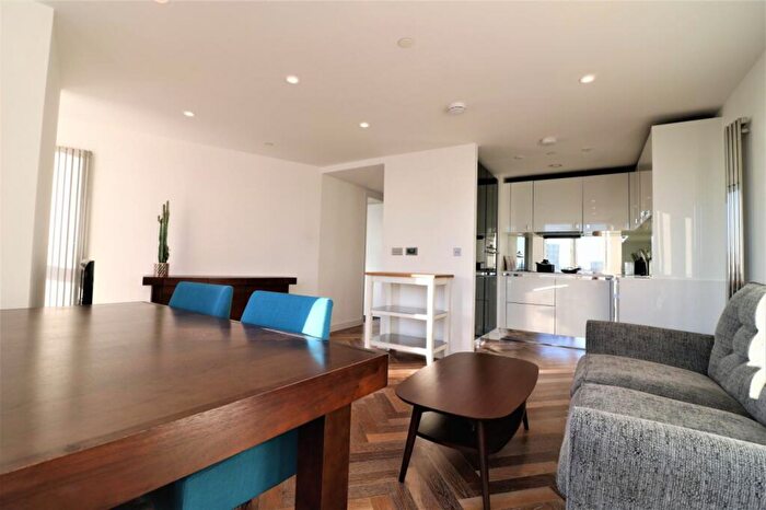 1 Bedroom Apartment To Rent In City Road, Eagle Point City Road, EC1V