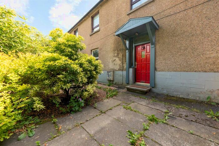 3 Bedroom Flat For Sale In Lowson Avenue, Forfar, DD8