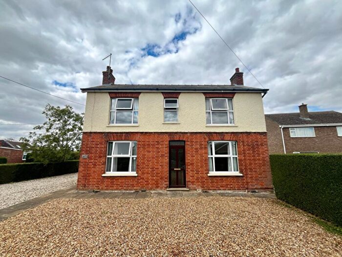 3 Bedroom Detached House For Sale In Station Road, Manea, PE15