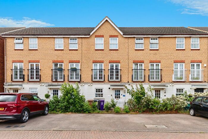 3 Bedroom Property For Sale In Cleveland Way, Stevenage, SG1