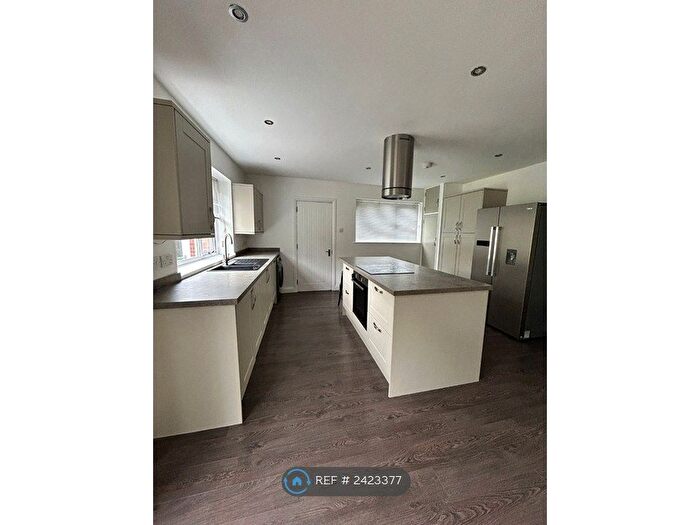 3 Bedroom Bungalow To Rent In Eastern Way, Newcastle Upon Tyne, NE20