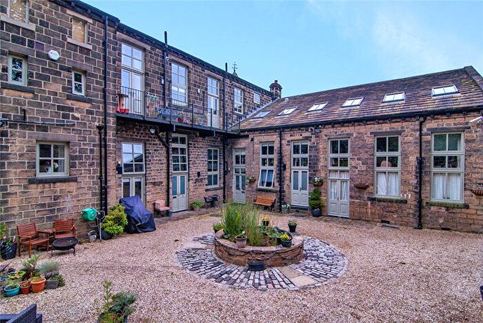 2 Bedroom Flat For Sale In Park School Mews, Lime Street, Bingley, West Yorkshire, BD16