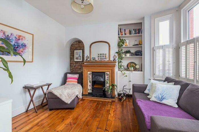 2 Bedroom Semi-Detached House To Rent In Red Lion Road, Surbiton, KT6