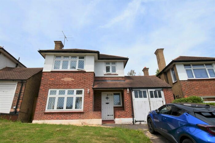 3 Bedroom Detached House To Rent In East Hill, Wembley, Greater London, HA9