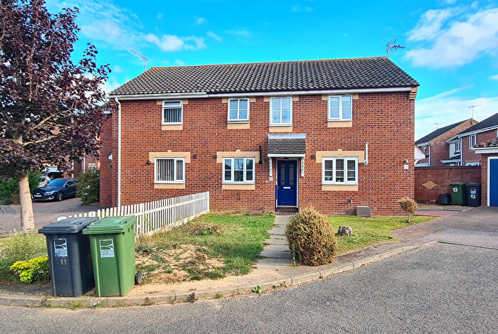 2 Bedroom Terraced House For Sale In Alder Close, North Walsham, NR28