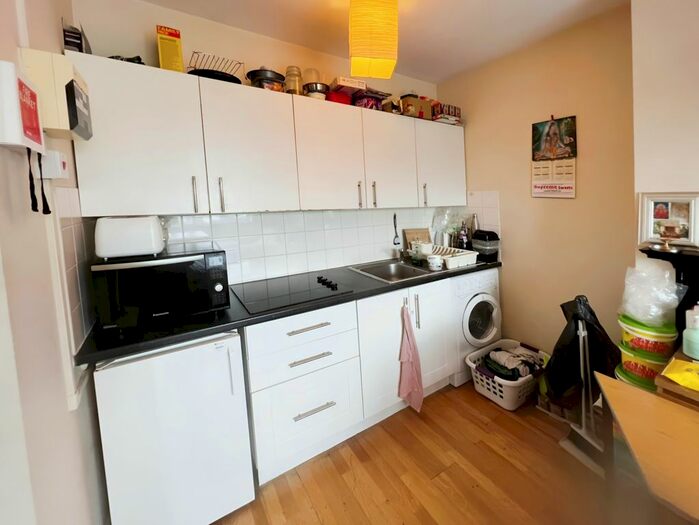 Studio To Rent In Kenton Road, Harrow, HA3