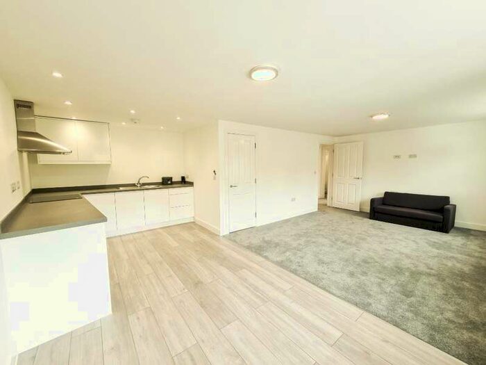 1 Bedroom Apartment To Rent In St Albans Road Watford, WD24