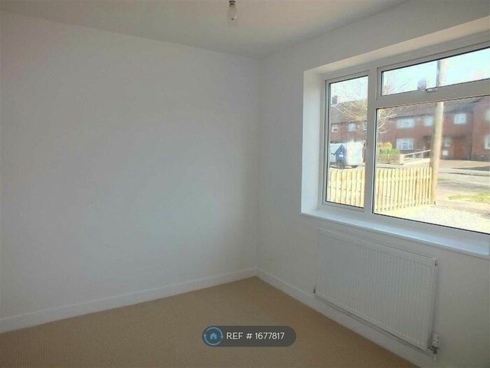 4 Bedroom Semi-Detached House To Rent In Kipling Road, Cheltenham, GL51