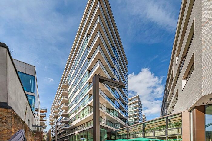 2 Bedroom Flat For Sale In Duchess Walk, Shad Thames, SE1